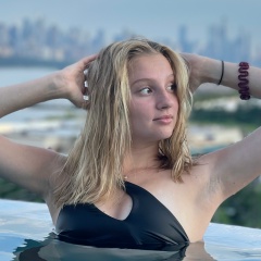Arina Arshinova, 18.12.2000, New York City