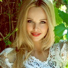 Марина Попова