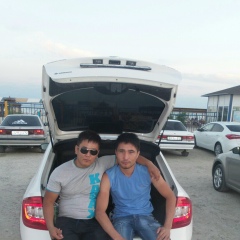 Азамат Утаров