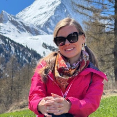 Вера Лапина, Санкт-Петербург