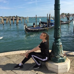 Айгуль Сериккызы, Алматы