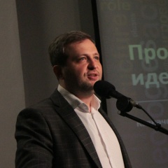 Евгений Казначеев