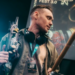 Олег Коломиец, 20.11, Москва