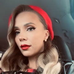 Анна Высоцкая, Санкт-Петербург