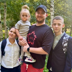 Паша Микиртычев, Москва