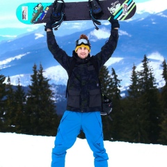 Aleks Kybik, 25.02, Los Angeles