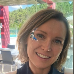 Александра Фират, 27.09, İstanbul