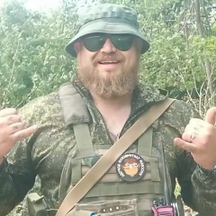 Евгений Волхов, Пярну