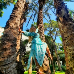 Юлия Оболенская, Москва