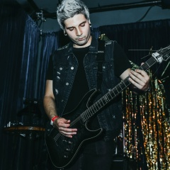 Constantine Wales, 18.10, New York City