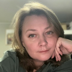 Оляна Плюш, 19.07.1947, Санкт-Петербург