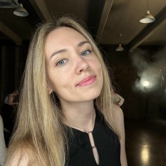 Евгения Попова, Москва