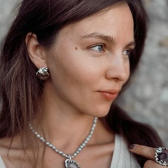 Mary Silvarium, 04.11.1997