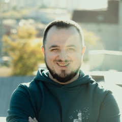 Роман Чумаков, Москва