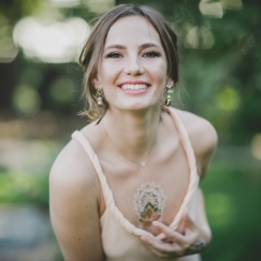 Юлия Сухнева