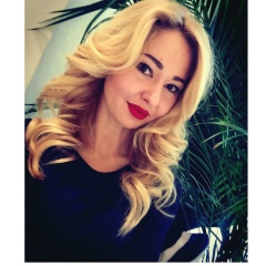 Наташа Колесова, 18.12, Москва