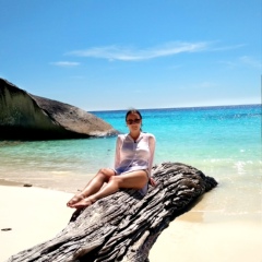 Юля Гусарова, Москва