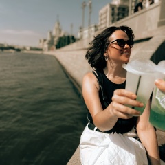 Нелли Барклай, Москва
