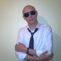 Сакен Искенов, Тараз