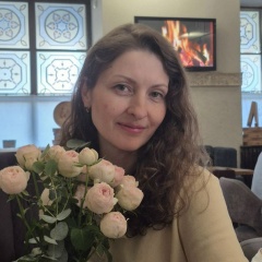 Валентина Вожеватова, Санкт-Петербург