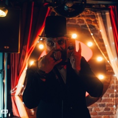 Максим Гоголь, Санкт-Петербург