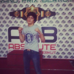 Never-Back Down, 04.12.1995