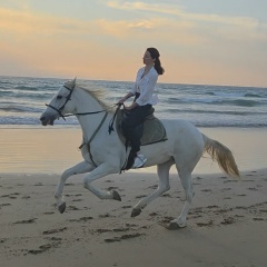 Манара Яхья, Москва