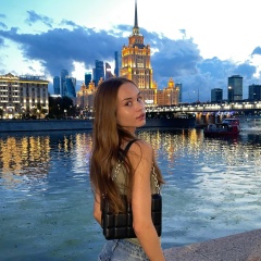 Женя Петрова, Москва