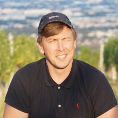 Денис Попов