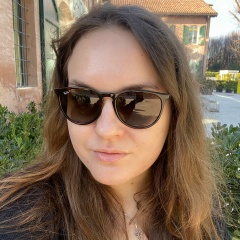 Елена Тихомирова