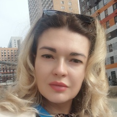 Юлия Полякова, Москва