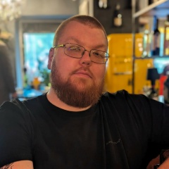 Виктор Иванов, 24.02.1990, Владивосток