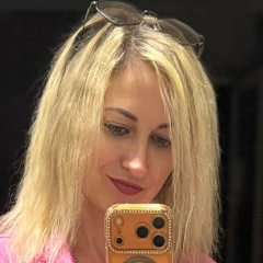 Анютка Николаевна, Псков