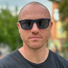 Роман Smirnov