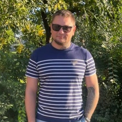 Евгений Лавлинский, Омск