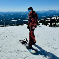 Виталиг Евстратофф, 21.04, Kelowna