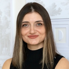 Елизавета Б, Москва