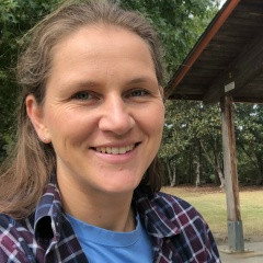 Виктория Экея, Санкт-Петербург