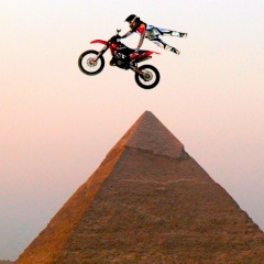 Ahmet Demir, 05.09, İstanbul