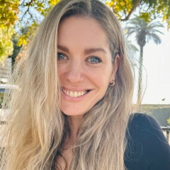 Kristina Weinstein, 12.04.1983, Los Angeles