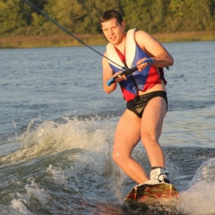 Тёма Крылов, Апрелевка