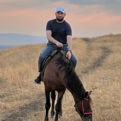 Адам Алмасов, Грозный