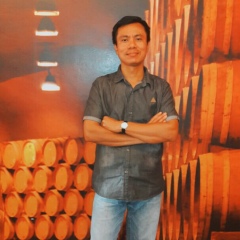 Htain Lin, 03.11.1973