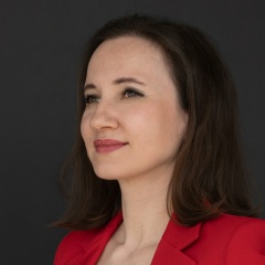 Елена Ковалева