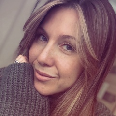 Яна Рыжова, Москва