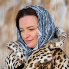 Алена I Елена Леготина, Курган