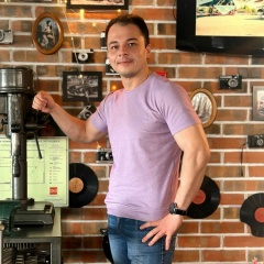 Роман Гладченко, Вёшенская