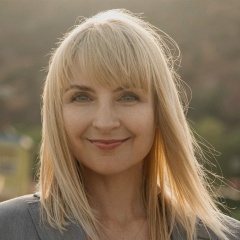 Лена Какорина