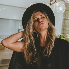 Анжелика Кабринская, Санкт-Петербург