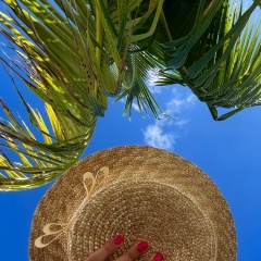 Арай Камзабек, Алматы